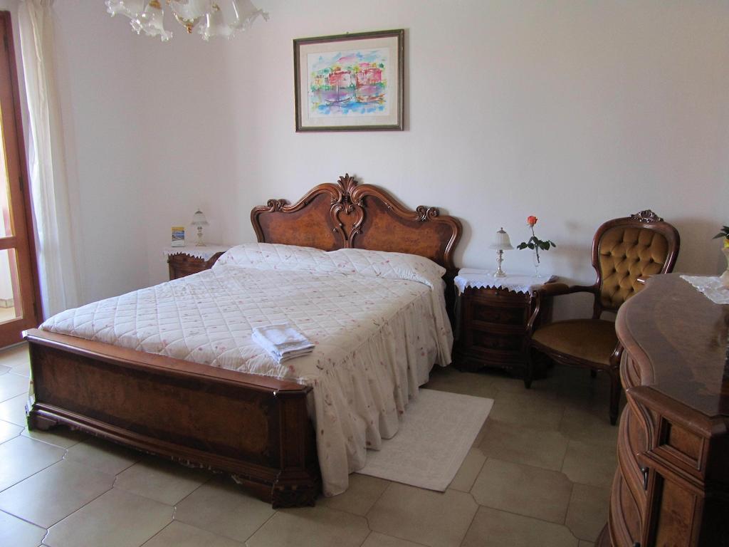 B&B La Reale Stintino Phòng bức ảnh